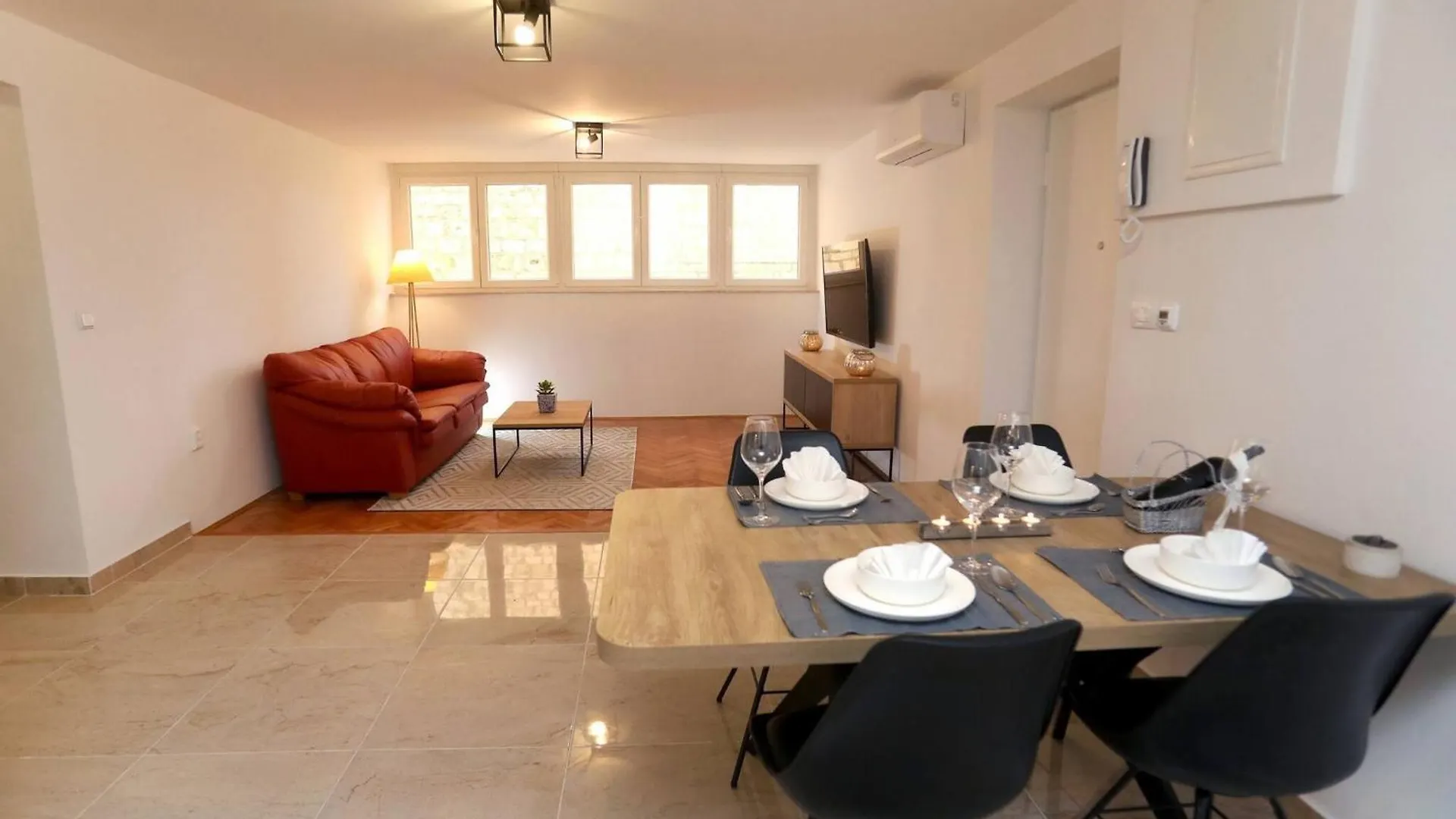 My Dalmatia - M Apartment Trogir With Free Parking And Roof Terrace クロアチア
